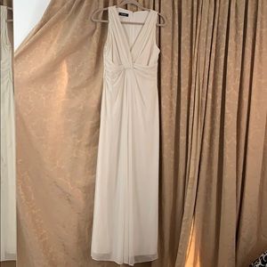 Nine West Cream Empire Waist Gown